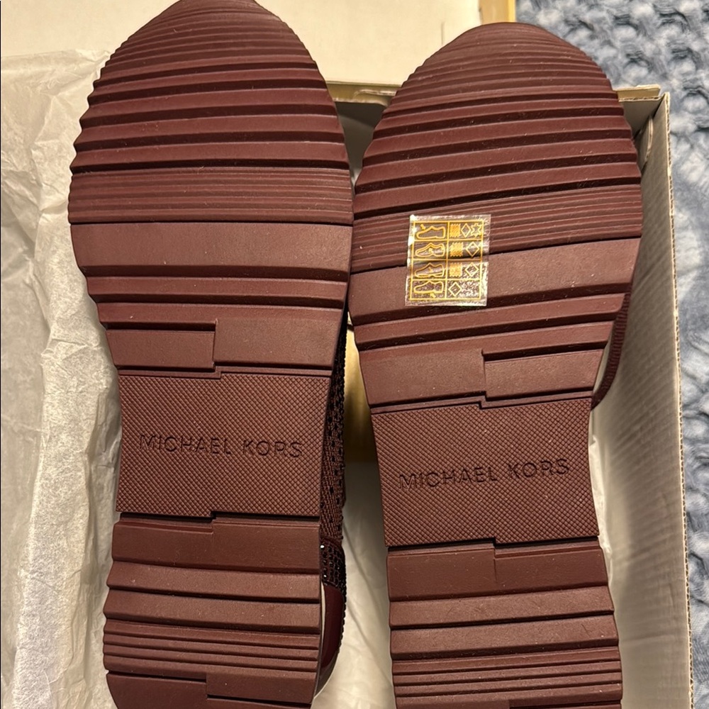 Michael Kors Gold Box - Picture 6 of 7